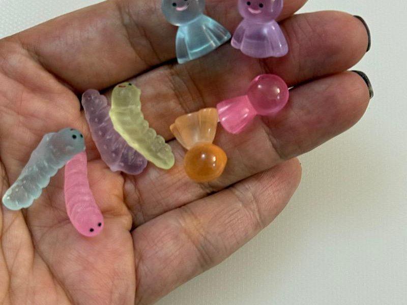 آویز فانتزی رزینی شب تاب