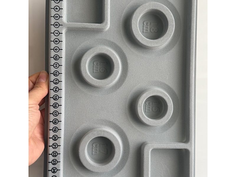 صفحه طراحی دستبند با جنس پلاستیکی و روکش مخمل
